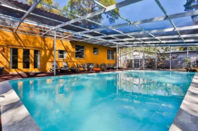 Large Seminole Luxury Pool Home 3mi to Beach
